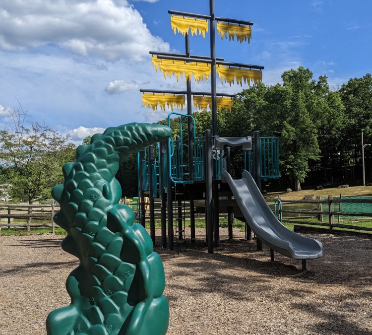 Stirling Lake Playground (Stirling,&nbspNJ)